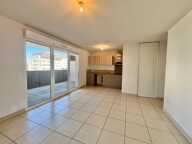 APPARTEMENT T3 AVEC ASCENSEUR, STATIONNEMENT PRIVATIF ET TERRASSE — photo 3