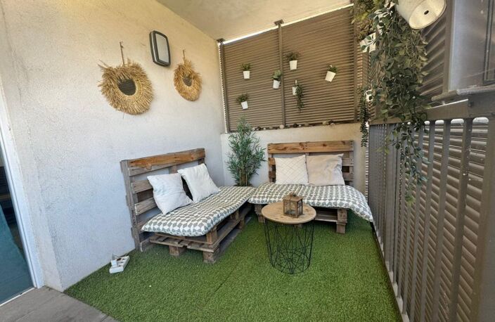 APPARTEMENT T3 AVEC ASCENSEUR, STATIONNEMENT PRIVATIF ET TERRASSE — photo 4