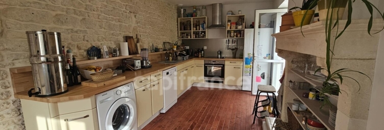 Maison 5 Pièces 98 m² à vendre à Bernay-Saint-Martin (17330)