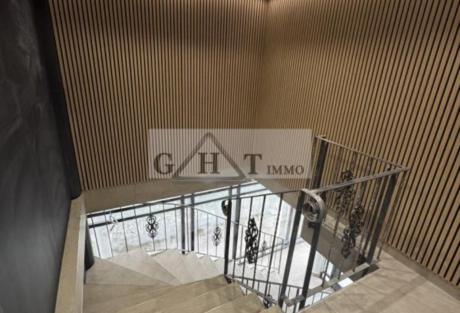 BUREAUX REFAIT A NEUF A LOUER MAISONS ALFORT — photo 1