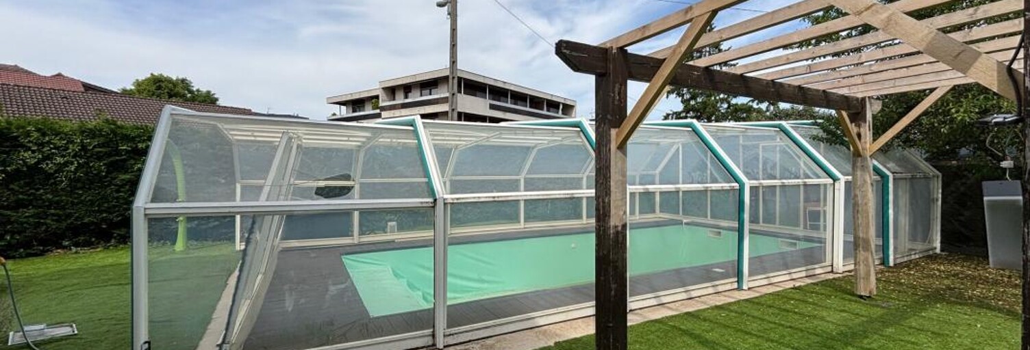 Maison 10 Pièces 187 m² à vendre à Ville-la-Grand (74100)