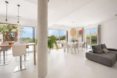 Maison 8 pièces 623940 €