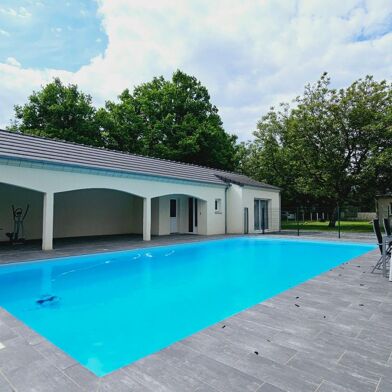 Maison 5 pièces 349500 €