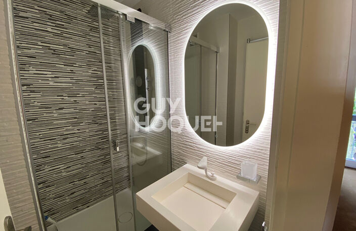 Spacieux T4, 100 M2  3 chambres,terrasses, piscine proche centre ville — photo 5