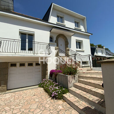 Maison 5 pièces 1400 €