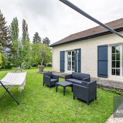 Maison 8 pièces 361990 €