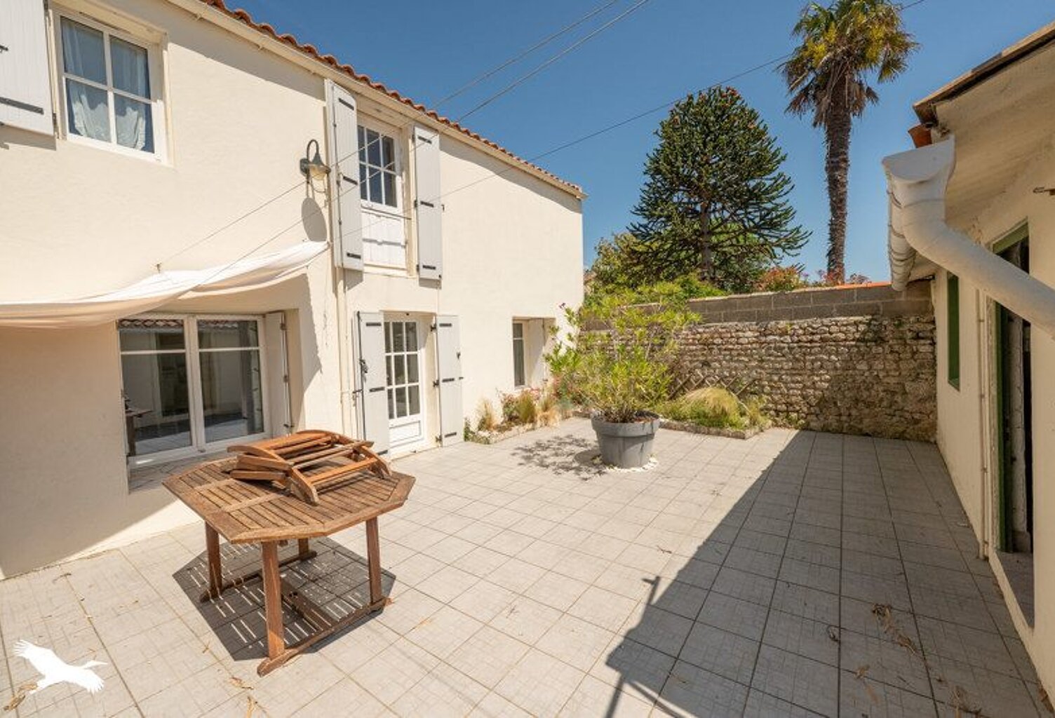 Maison en pierre de 7 pièces principales — photo 1
