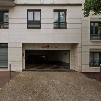 Garage  37500 €