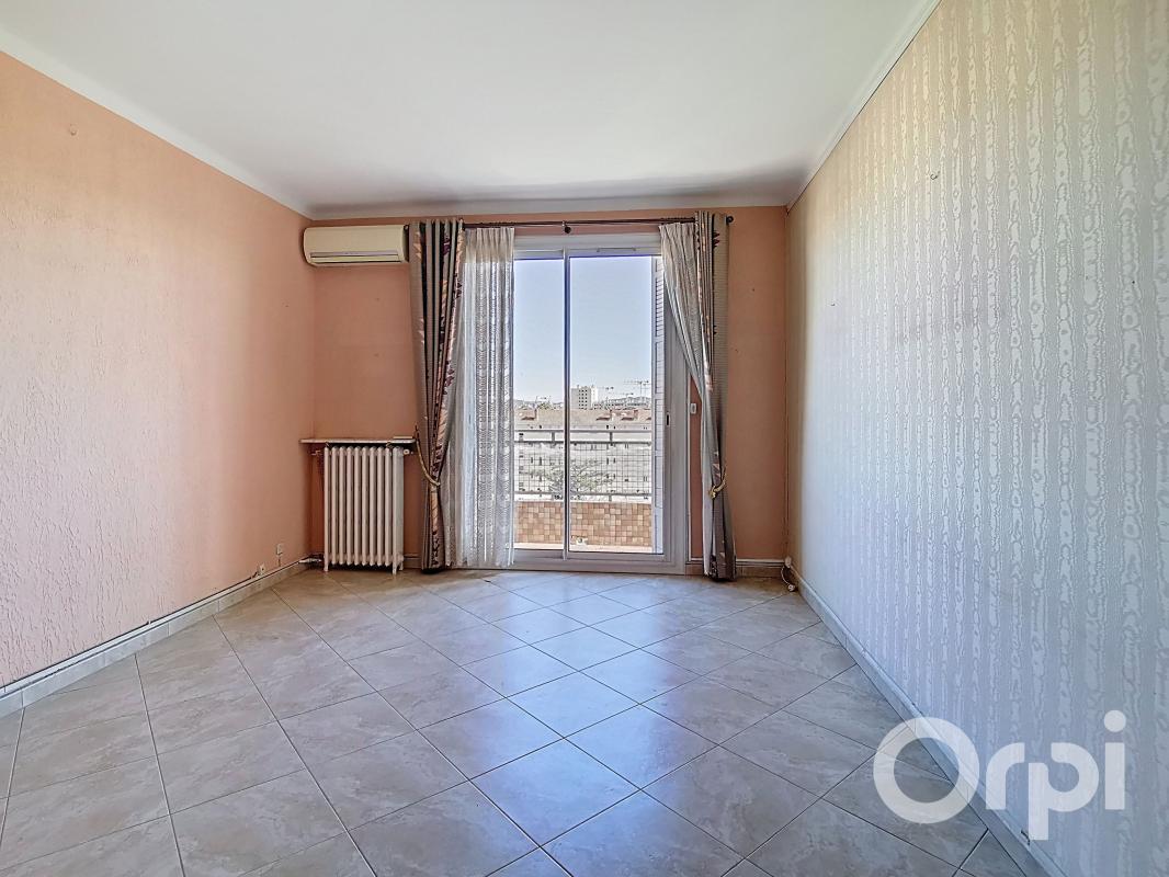 Photo A vendre Appartement T4 dernier étage avec cave et garage Toulon Ouest image 4/4