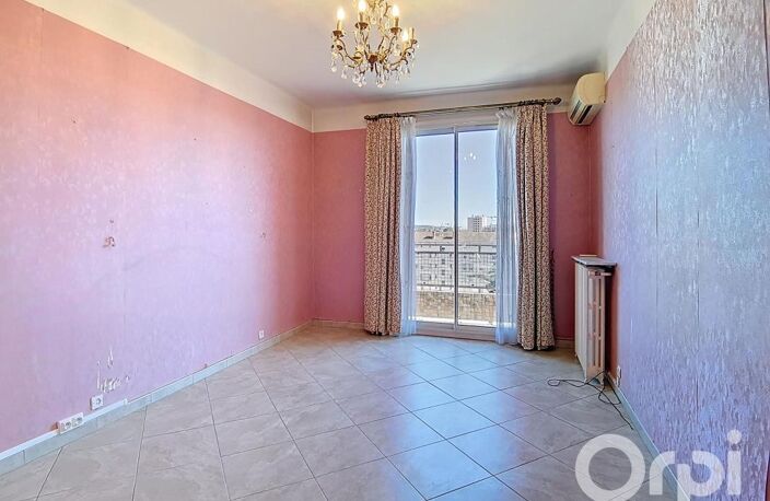A vendre Appartement T4 dernier étage avec cave et garage Toulon Ouest — photo 5