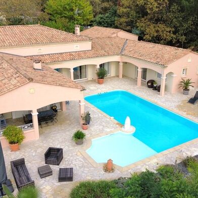 Maison 6 pièces 810000 €