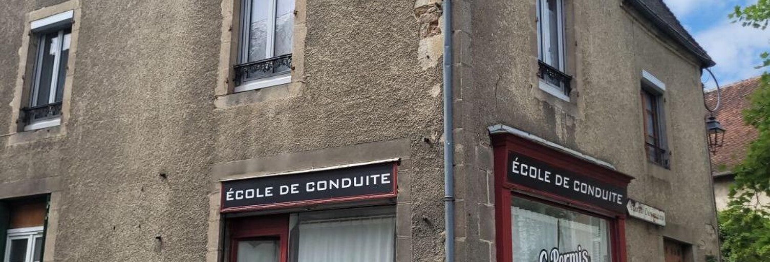 Immeuble  142 m² à vendre à Boussac (23600)