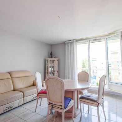 Appartement 3 pièces 165000 €