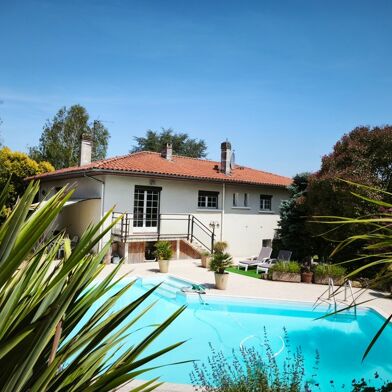 Maison 5 pièces 266600 €
