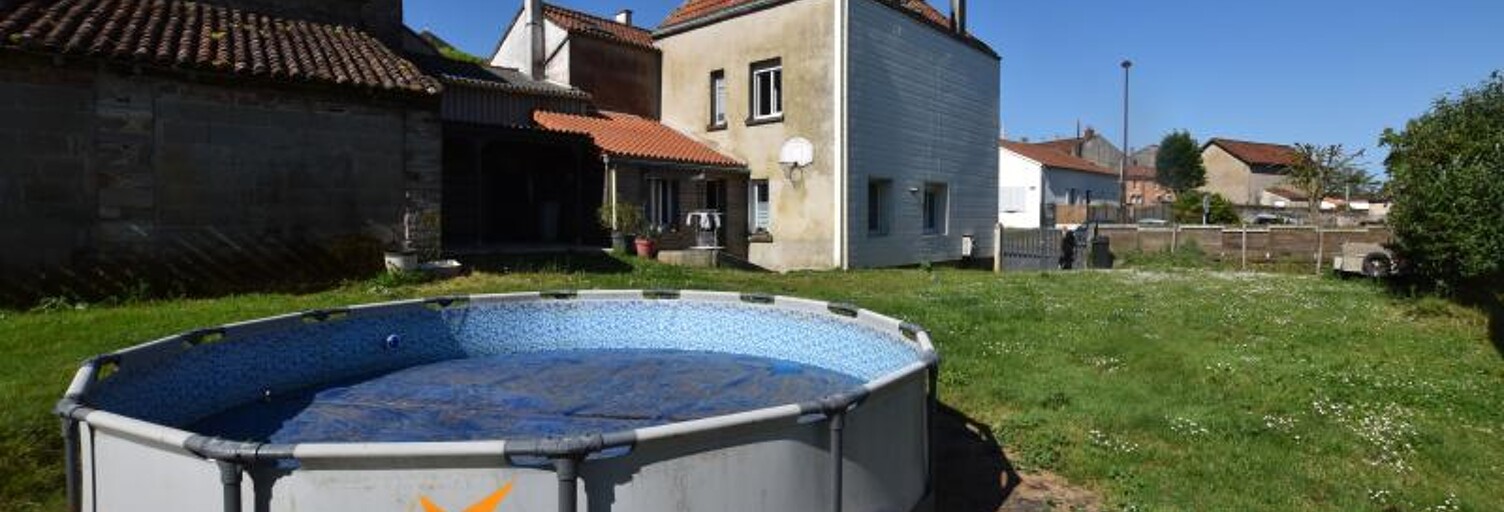 Maison 7 Pièces 243 m² à vendre à Saint-Pierre-du-Chemin (85120)