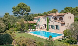 Maison 5 Pièces 238 m² à vendre à Roquefort-les-Pins (06330)