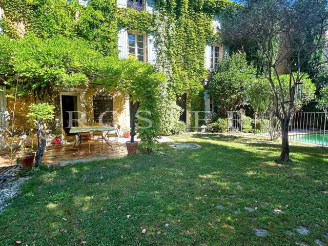 Vente - Authentique maison de village à rénover au coeur de Sain — photo du bien