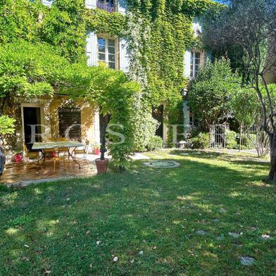 Maison 10 pièces 949000 €