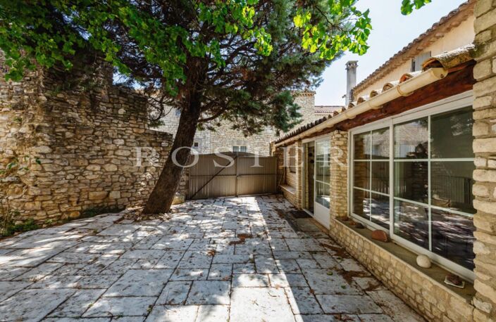 Maison de hameau avec cour, annexe et bassin à Gordes — photo 3