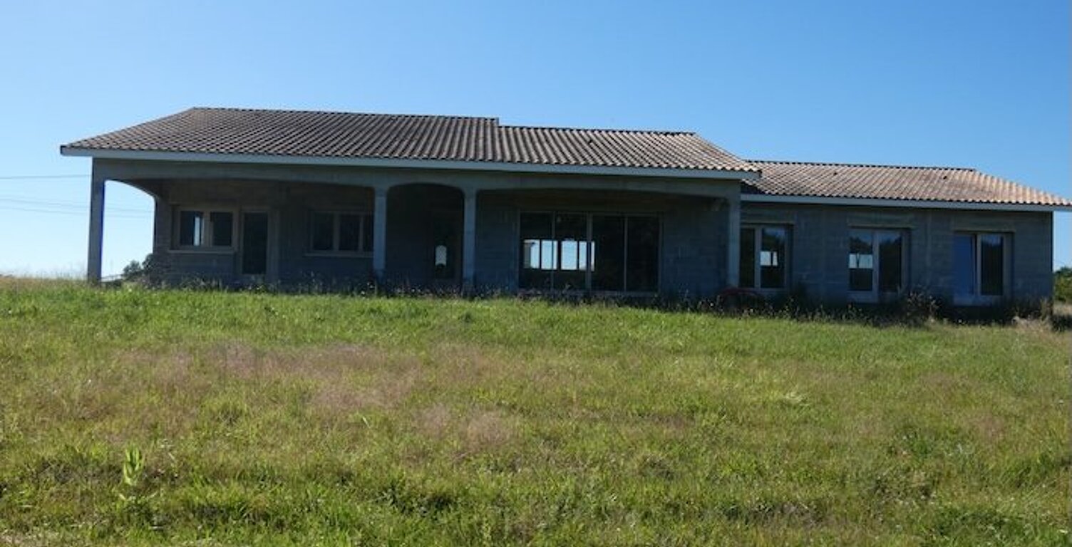 MAISON RÉCENTE À TERMINER — photo 1