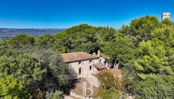 Villa / Maison 10 pièces  à vendre Aix-en-Provence 13100
