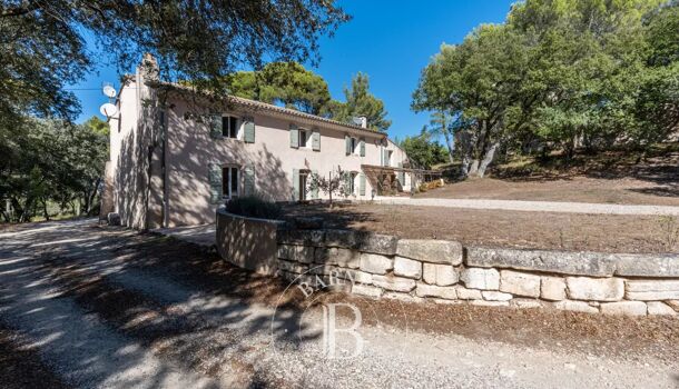 Villa / Maison 10 pièces  à vendre Aix-en-Provence 13100