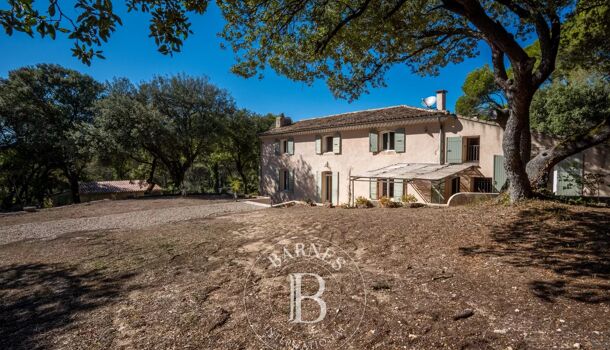 Villa / Maison 10 pièces  à vendre Aix-en-Provence 13100