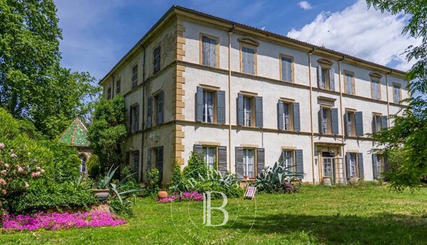 Villa / Maison 30 pièces  à vendre Lourmarin 84160