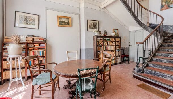 Villa / Maison 30 pièces  à vendre Lourmarin 84160