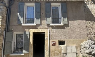 Maison 5 Pièces 83 m² à vendre à Château-Arnoux-Saint-Auban (04160)