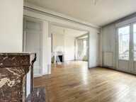 APPARTEMENT DERRIERE LA CATHEDRALE AVEC ASCENSEUR ET 3 CHAMBRES — photo 2