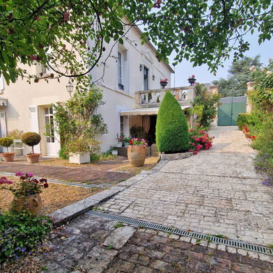 Maison 7 pièces 550000 €
