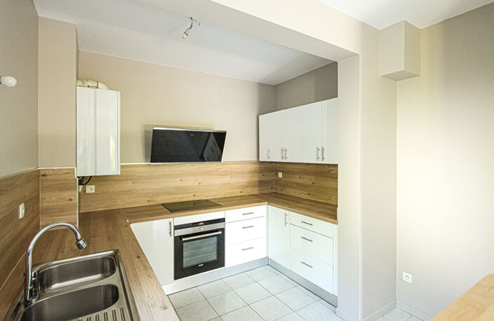 BIDART -ILBARRITZ - GOLF ET PLAGE A PIED APPARTEMENT T3 AVEC JARDIN ET PARKING PRIVE — photo 3