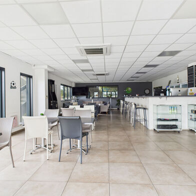 Commerce  310000 €