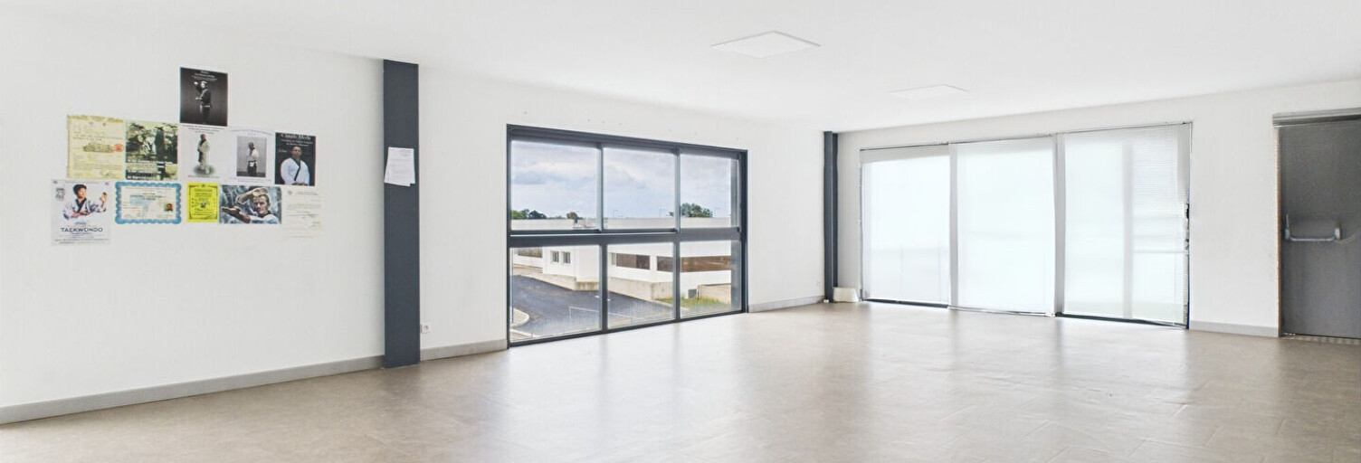 Commerce  240 m² à vendre à Prunelli-di-Fiumorbo (20243)