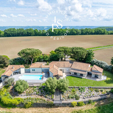 Maison 9 pièces 737000 €