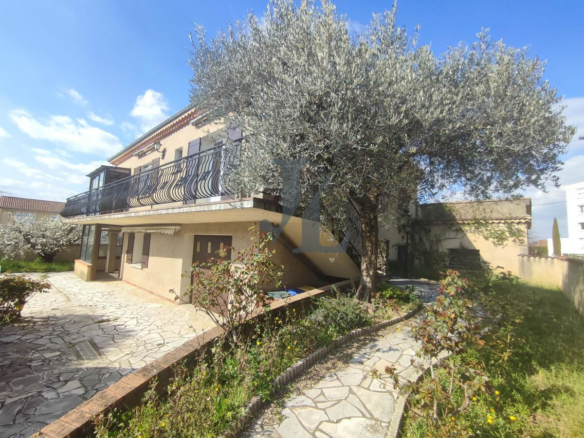 Villa / Maison  T7 à vendre Portes-lès-Valence 26800