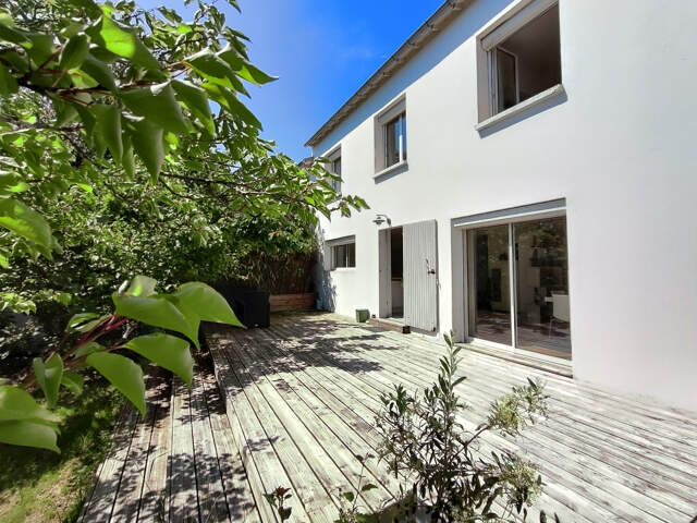 À vendre   Maison familiale rénovée à La Rochelle (proche centre-ville) — photo du bien