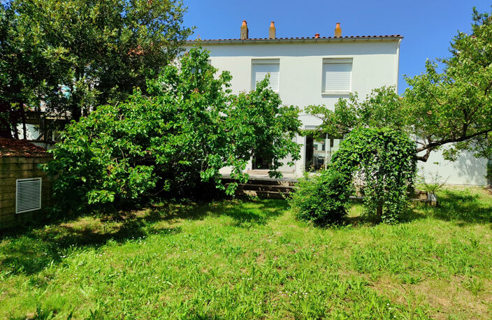 À vendre   Maison familiale rénovée à La Rochelle (proche centre-ville) — photo 2