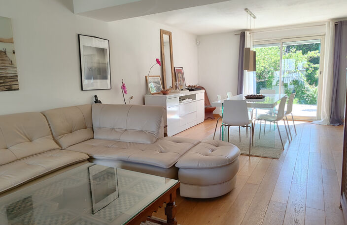 À vendre   Maison familiale rénovée à La Rochelle (proche centre-ville) — photo 4