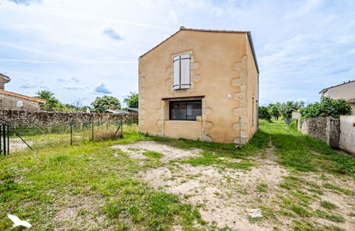 Maison en pierre de 3 pièces principales — photo 2