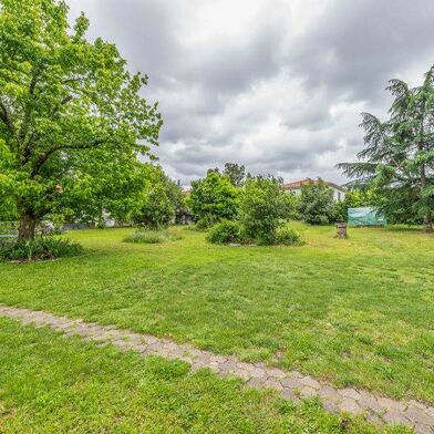 Maison 6 pièces 622560 €