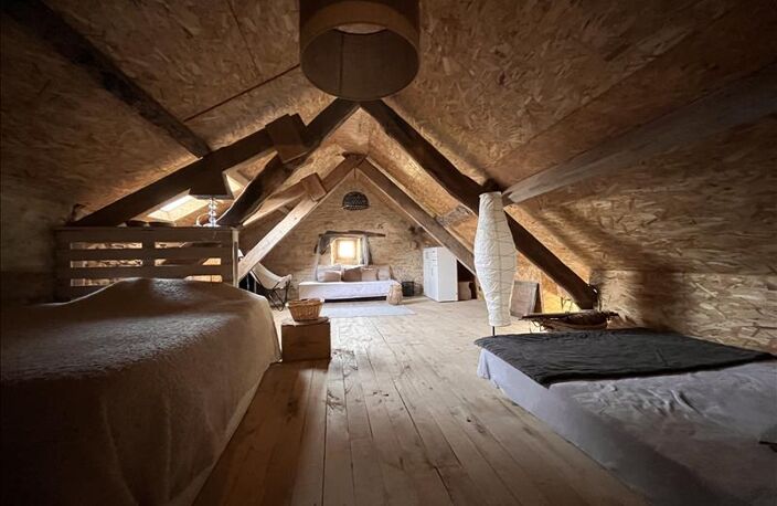 Maison en pierre de 4 pièces principales — photo 4