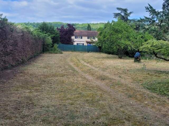 Terrain 972 m² à Moisson — photo du bien