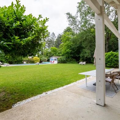 Maison 5 pièces 530250 €