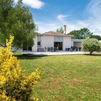 Maison 5 pièces 349000 €