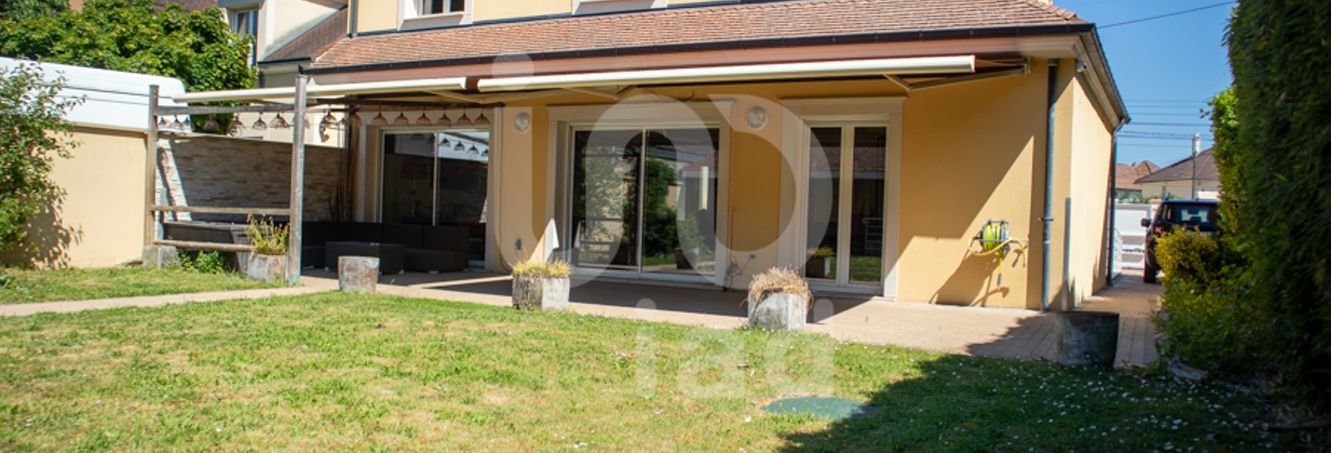 Maison 6 Pièces 149 m² à vendre à Ozoir-la-Ferrière (77330)