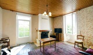 Maison 9 Pièces 210 m² à vendre à Massignac (16310)