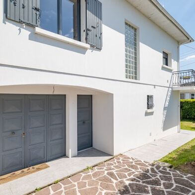 Maison 8 pièces 343200 €