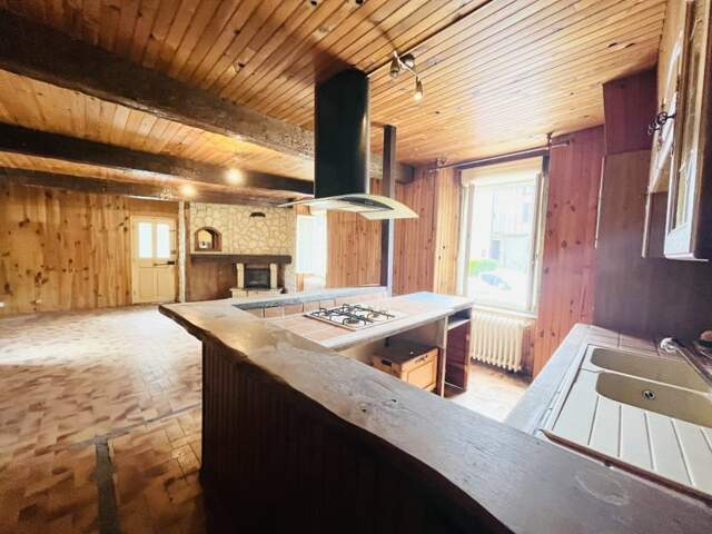 Maison de ville de 4 pièces principales — photo du bien